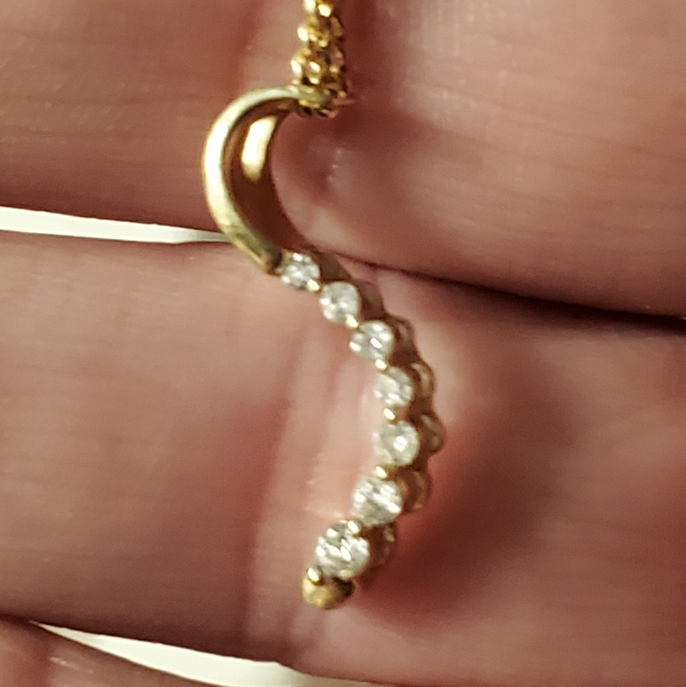 14k gold pendant with diamonds